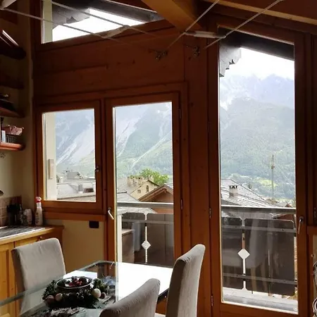 La Apartment *